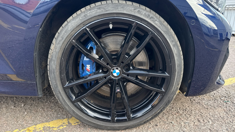BMW 3 Series 330e M Sport Pro Edition 4dr Step Auto Saloon